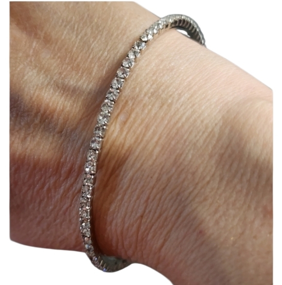 Jewelry - Silvertone Rhinestone Bangle Bracelet